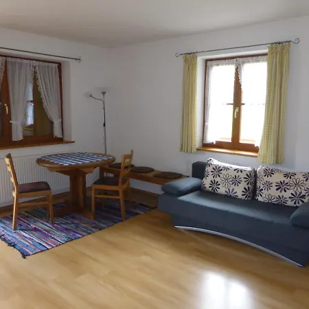 Gæstehus - - Cafe Doerfl Kiefersfelden