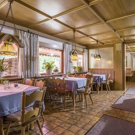 بيت ضيافة - - Cafe Doerfl