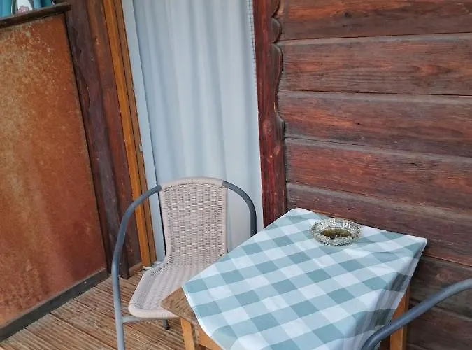 - - Café Dörfl Kiefersfelden