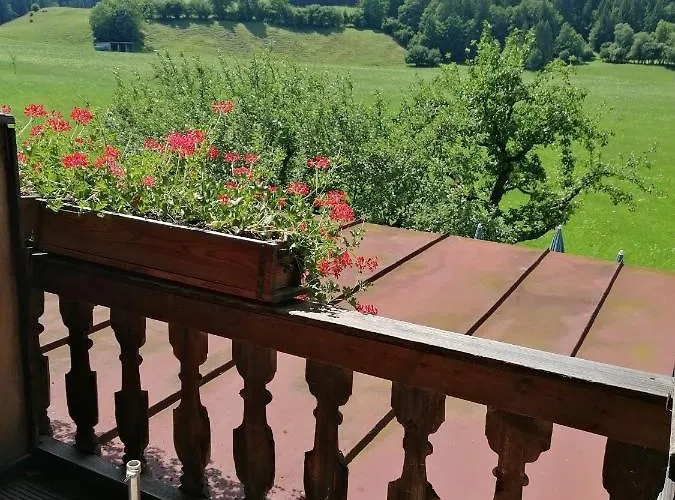 - - Café Dörfl 4* Kiefersfelden