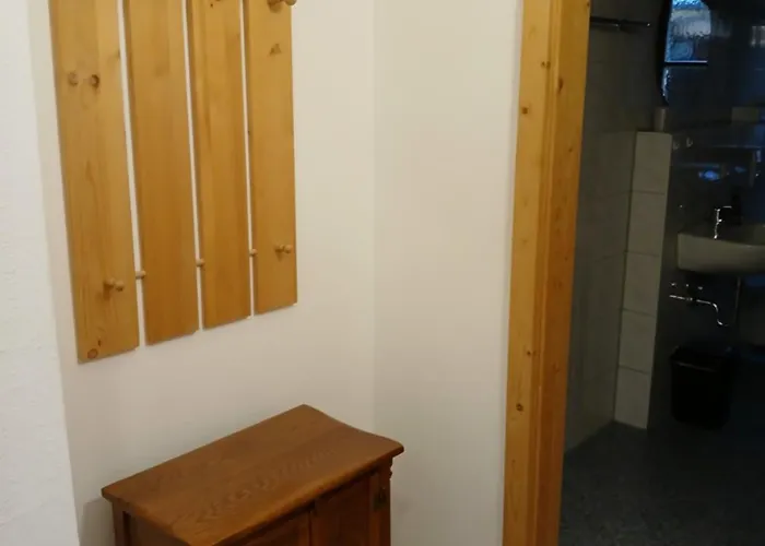 - - Café Dörfl Pensión 4*