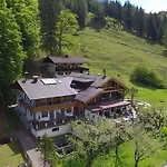 Gæstehus - - Cafe Doerfl 3*
