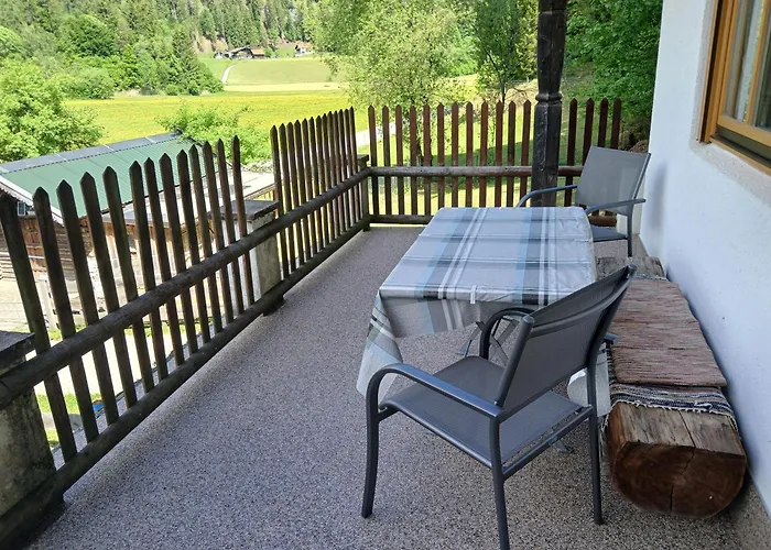 - - Café Dörfl 4*